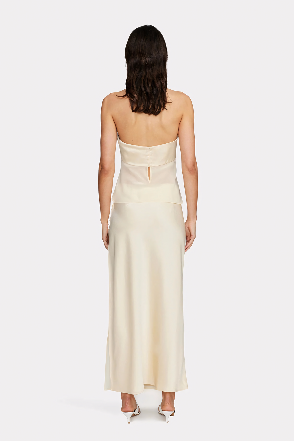 Lunara – Trägerloses Kleid mit transparenter Drapierung