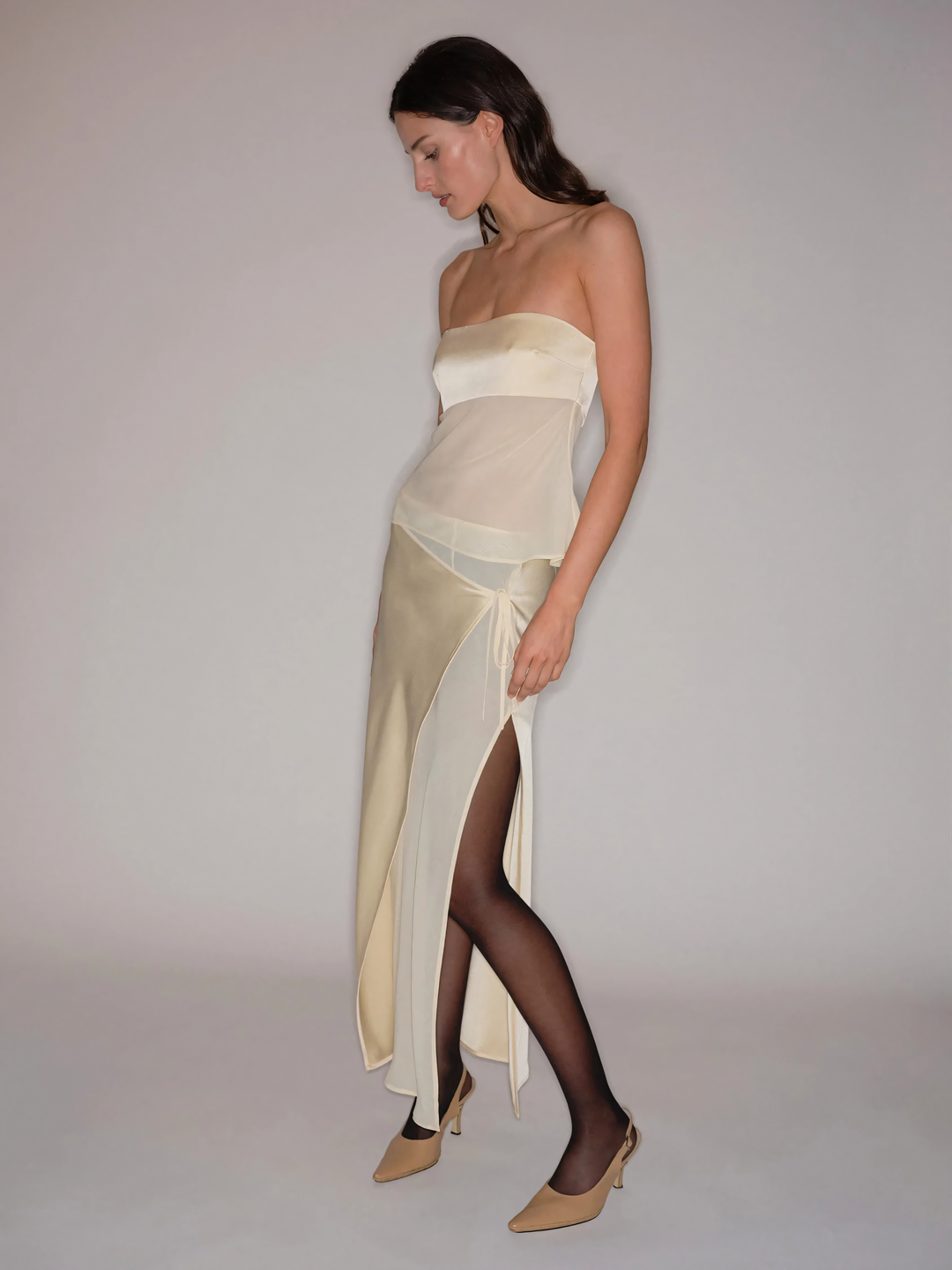 Kronberg & Söhne | Trägerloses Kleid mit transparenter Drapierung