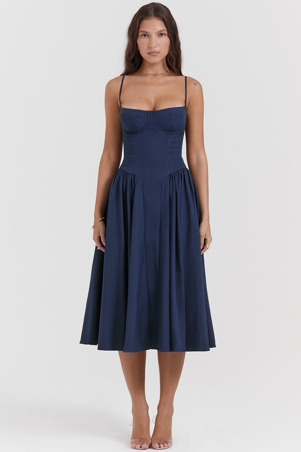 Seraphina – Maxikleid aus gerafftem Satin